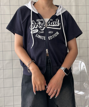 ネイビー　モデル:155cm F着用