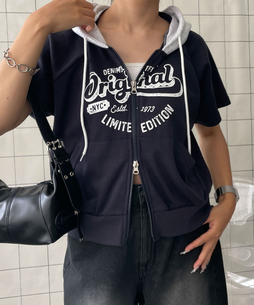 ネイビー　モデル:155cm F着用