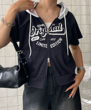 ネイビー　モデル:155cm F着用