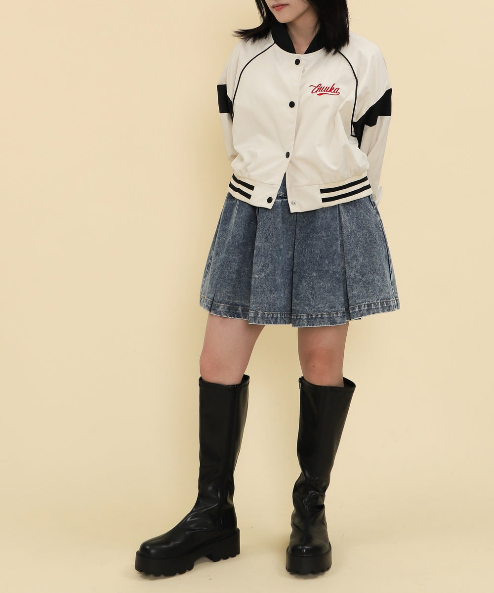 デニム淡加工 モデル：147cm F着用