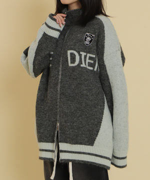 グレー モデル：147cm F着用