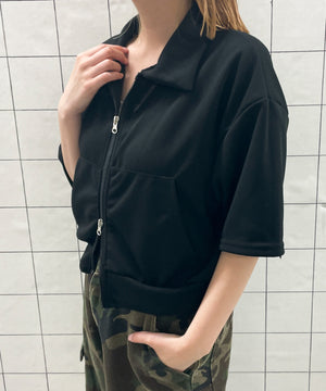 ブラック　モデル:155cm F着用