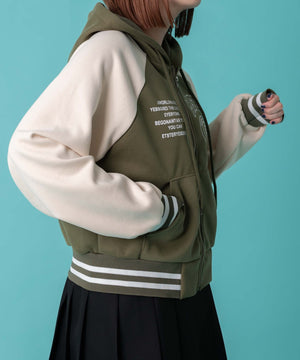 カーキ　モデル:155cm F着用