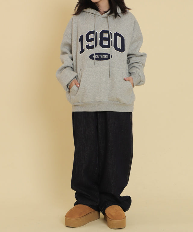 ブラック モデル：155cm M着用