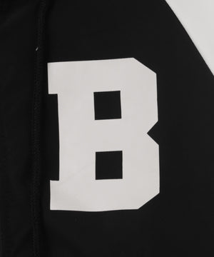 イニシャルロゴフードスタジャン