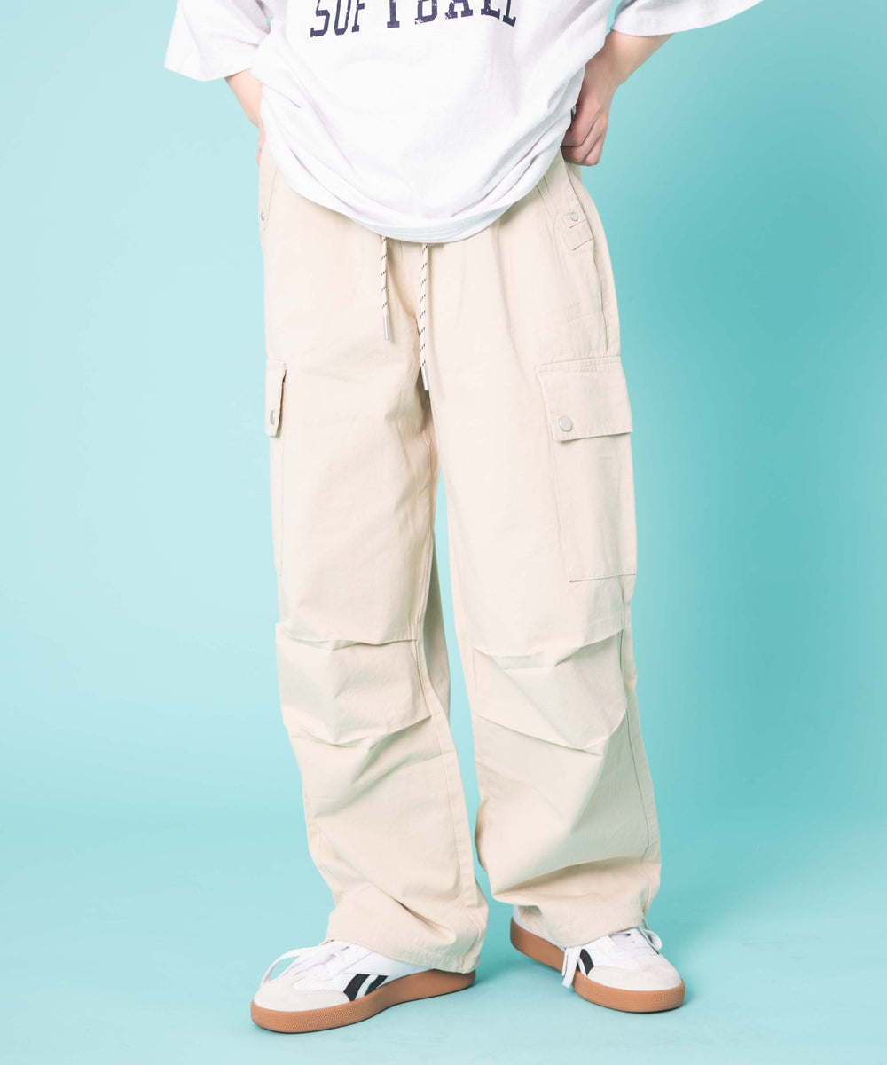 ホワイトアイボリー　モデル:155cm F着用