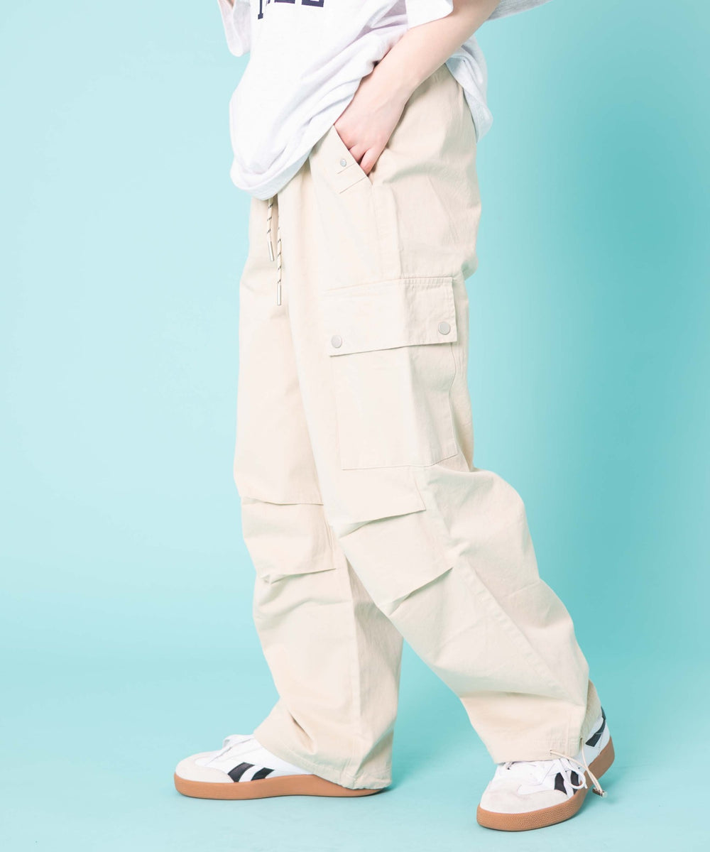 ホワイトアイボリー　モデル:155cm F着用