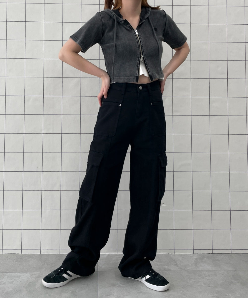 ブラック　モデル:155cm M着用