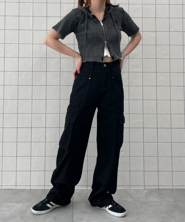 ブラック　モデル:155cm M着用