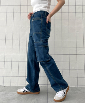 ブルー　モデル:155cm M着用