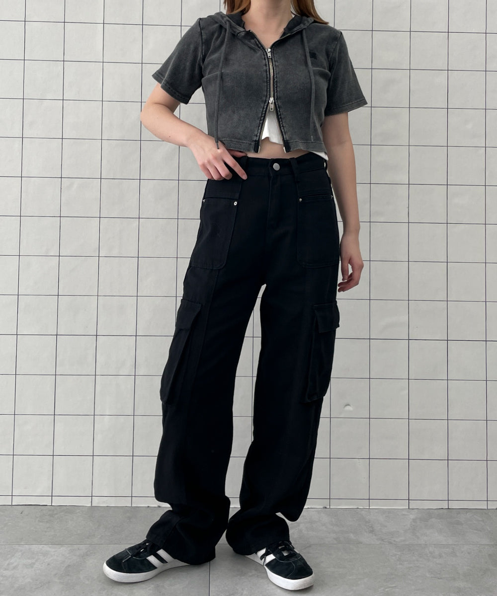 ブラック　モデル:155cm M着用