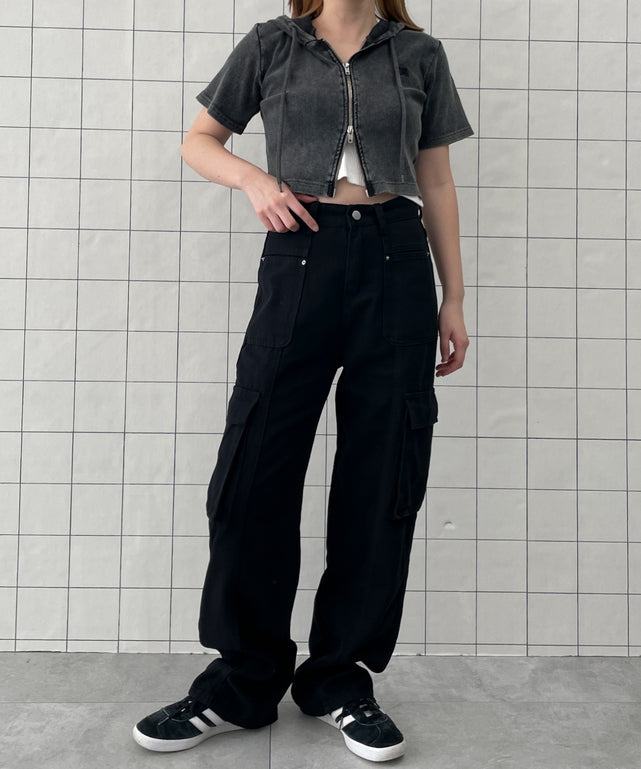 ブラック　モデル:155cm M着用