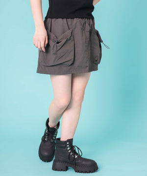 グレー　モデル：155cm F着用