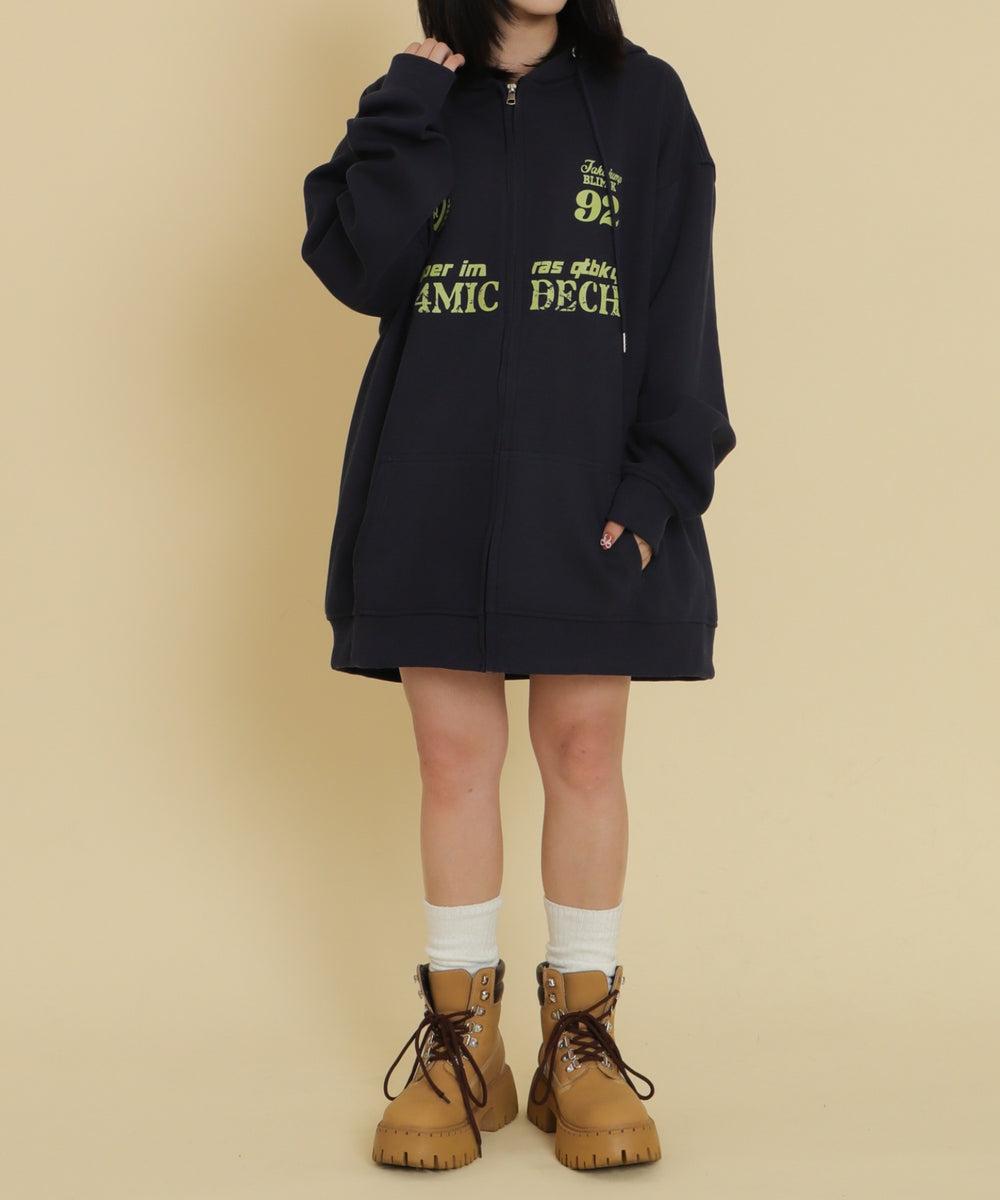 ネイビー モデル：147cm F着用