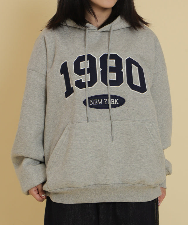 杢グレー モデル：147cm F着用