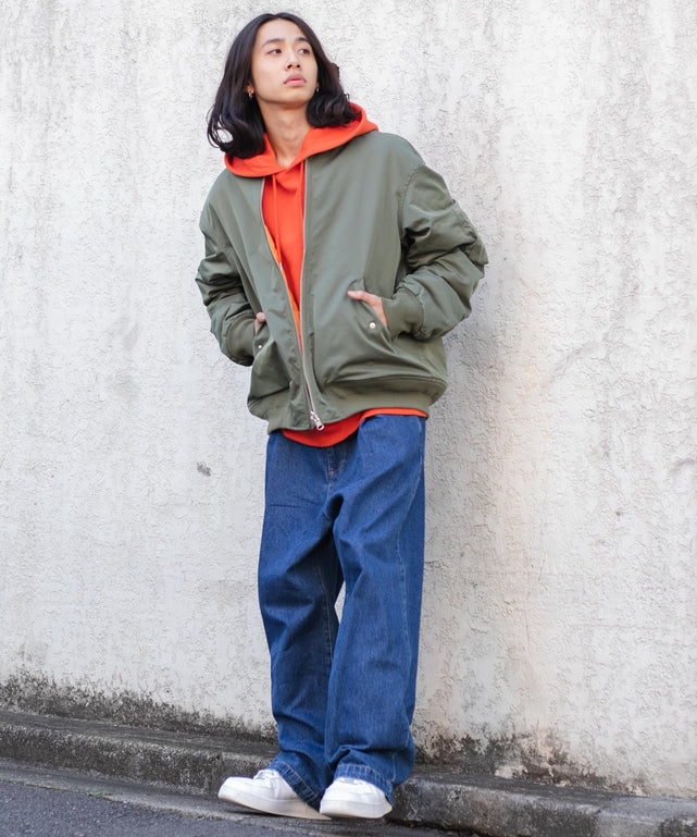 デニム中濃色 モデル：175cm L着用