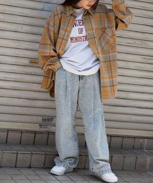 デニム淡ケミカル モデル：154cm M着用