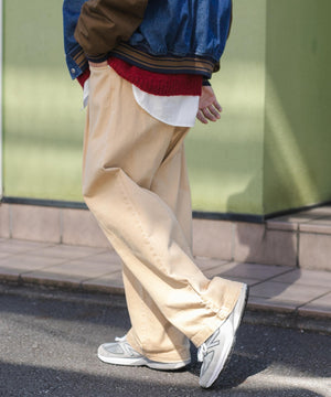 ベージュ モデル：175cm L着用