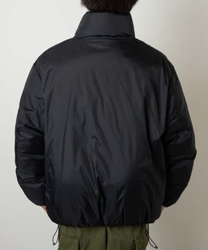 柄1 モデル：174㎝ L着用