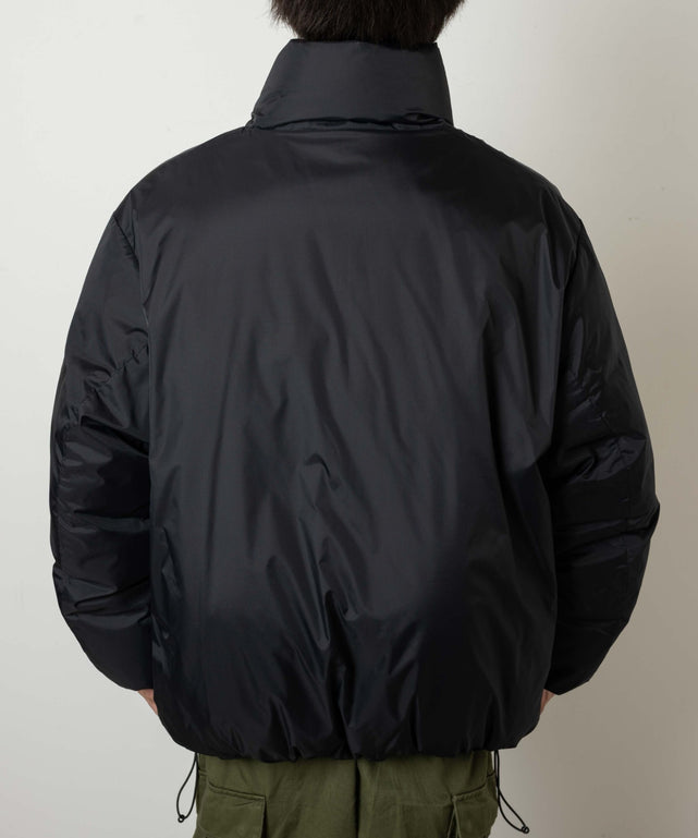 柄1 モデル：174㎝ L着用