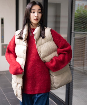 ベージュ　 モデル：165㎝ M着用