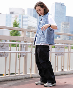 デニム淡加工色 モデル：174㎝ F着用