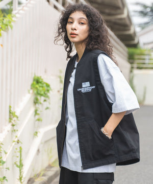 ブラック モデル：166cm L着用