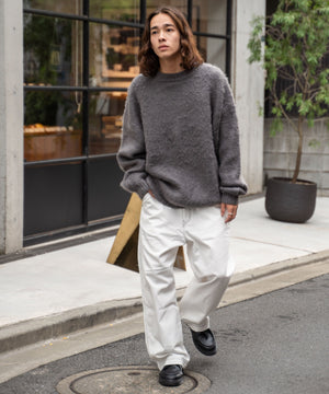 ホワイトその他 モデル：174㎝ L着用