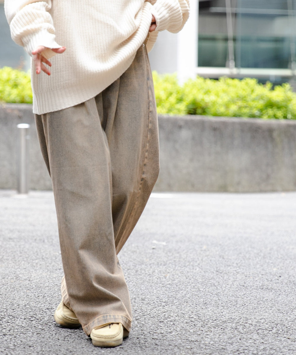 レッドその他 モデル：166cm L着用