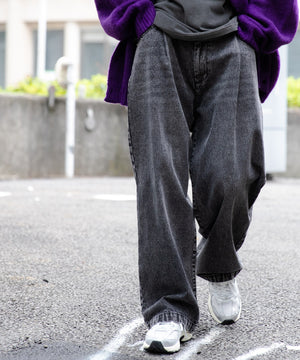 ブラックその他 モデル：166cm L着用