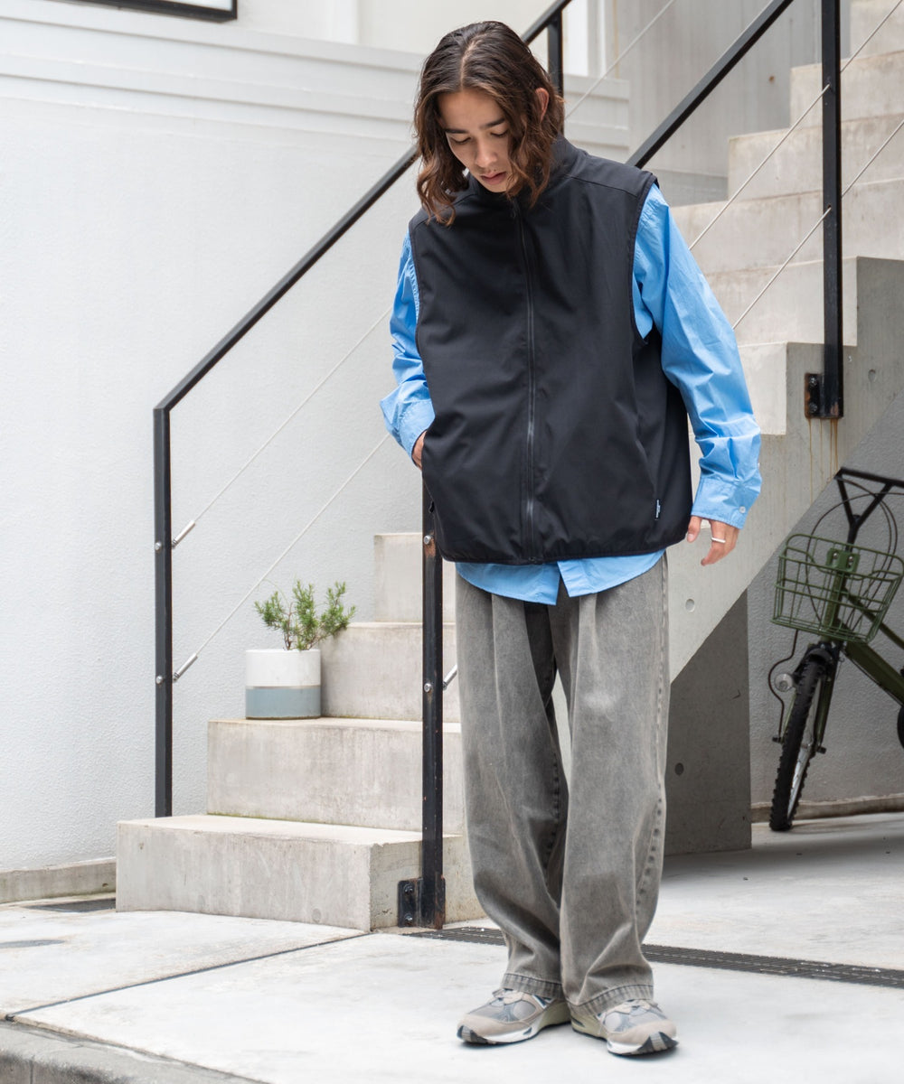 イエローその他 モデル：174㎝ L着用