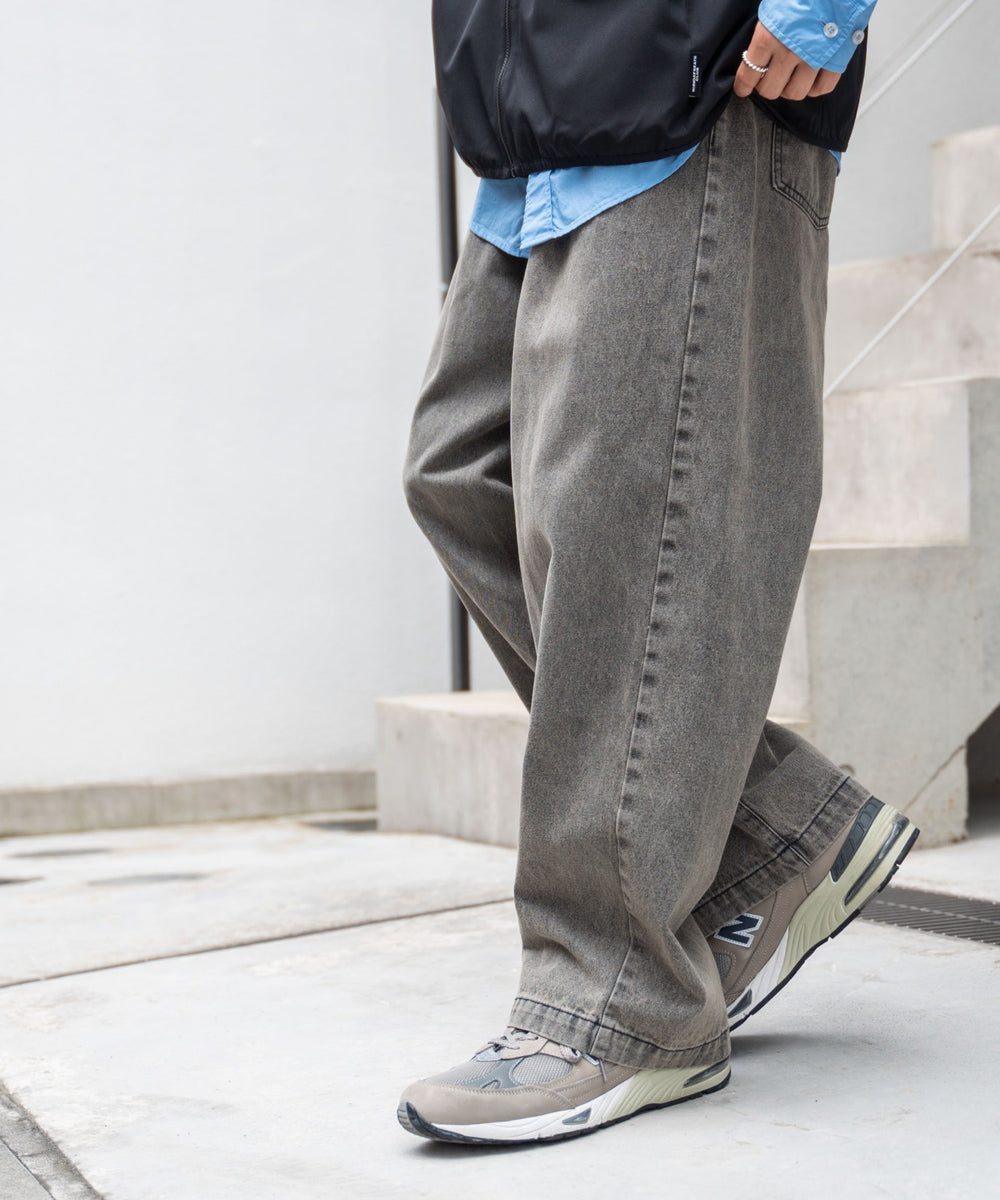 イエローその他 モデル：174㎝ L着用