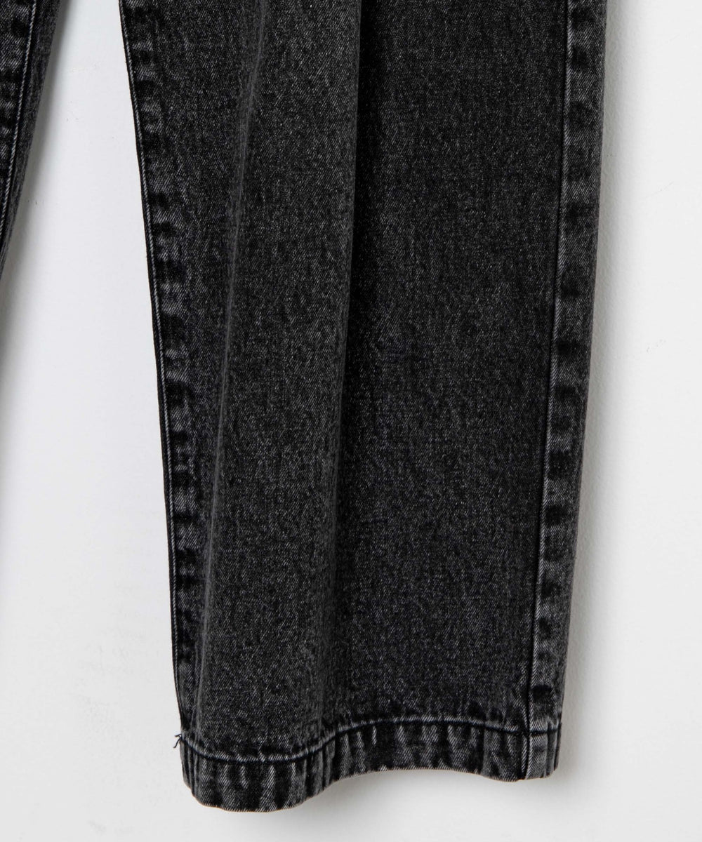 スケーターズタックワイドデニムパンツ