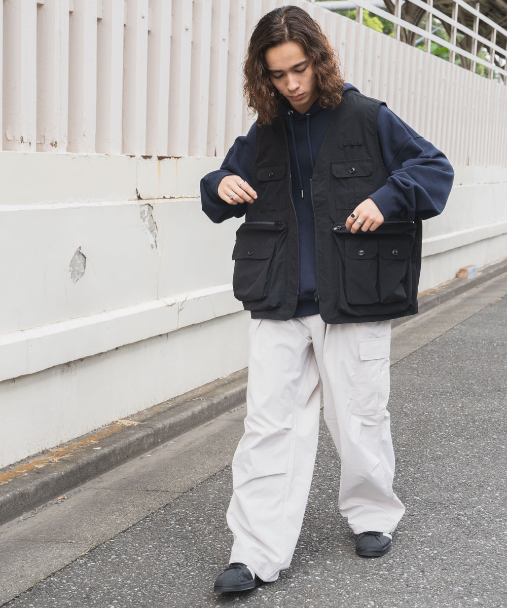 ブラック モデル：174㎝ F着用