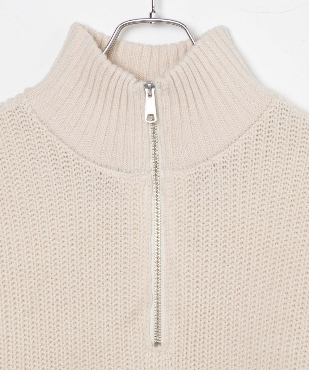 ルーズフィットハーフZIPプルオーバー