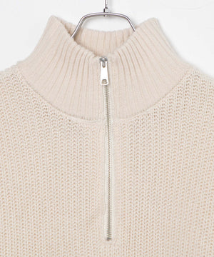 ルーズフィットハーフZIPプルオーバー