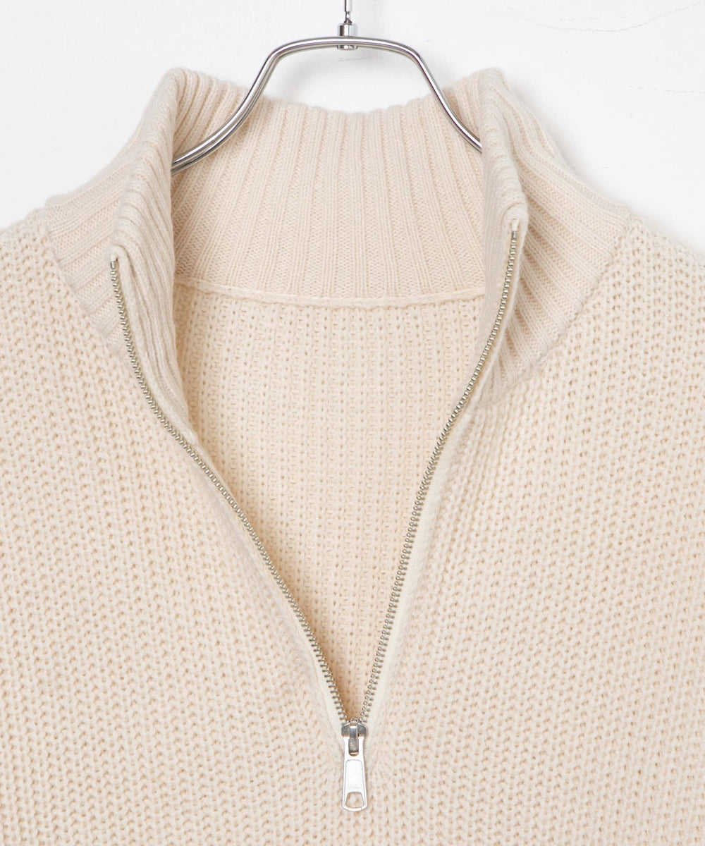 ルーズフィットハーフZIPプルオーバー