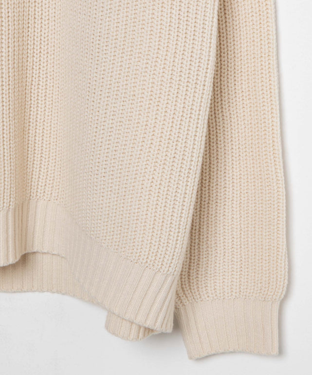 ルーズフィットハーフZIPプルオーバー