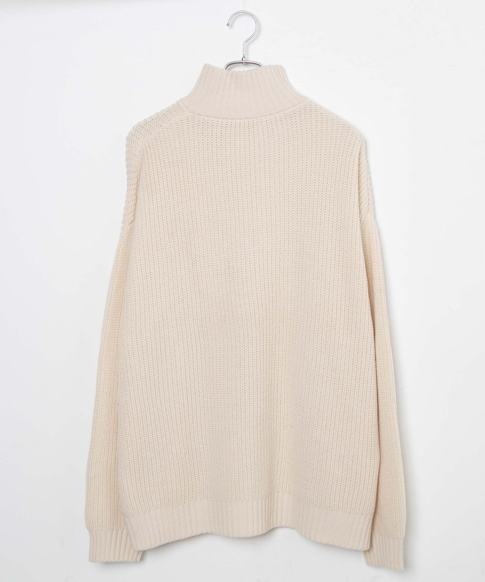 ルーズフィットハーフZIPプルオーバー