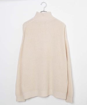 ルーズフィットハーフZIPプルオーバー