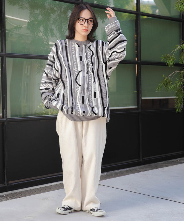 ホワイトアイボリー モデル : 157cm L着用