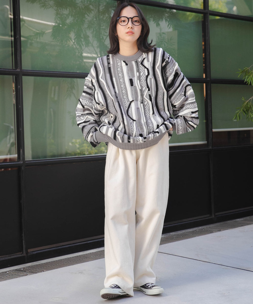 ホワイトアイボリー モデル : 157cm L着用