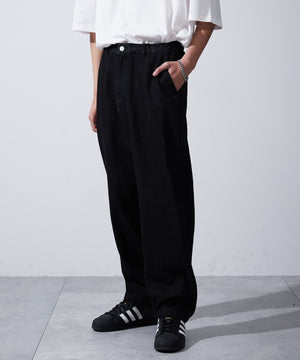 ブラック モデル：180cm L着用