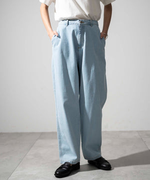 デニム淡色 モデル：161cm S着用