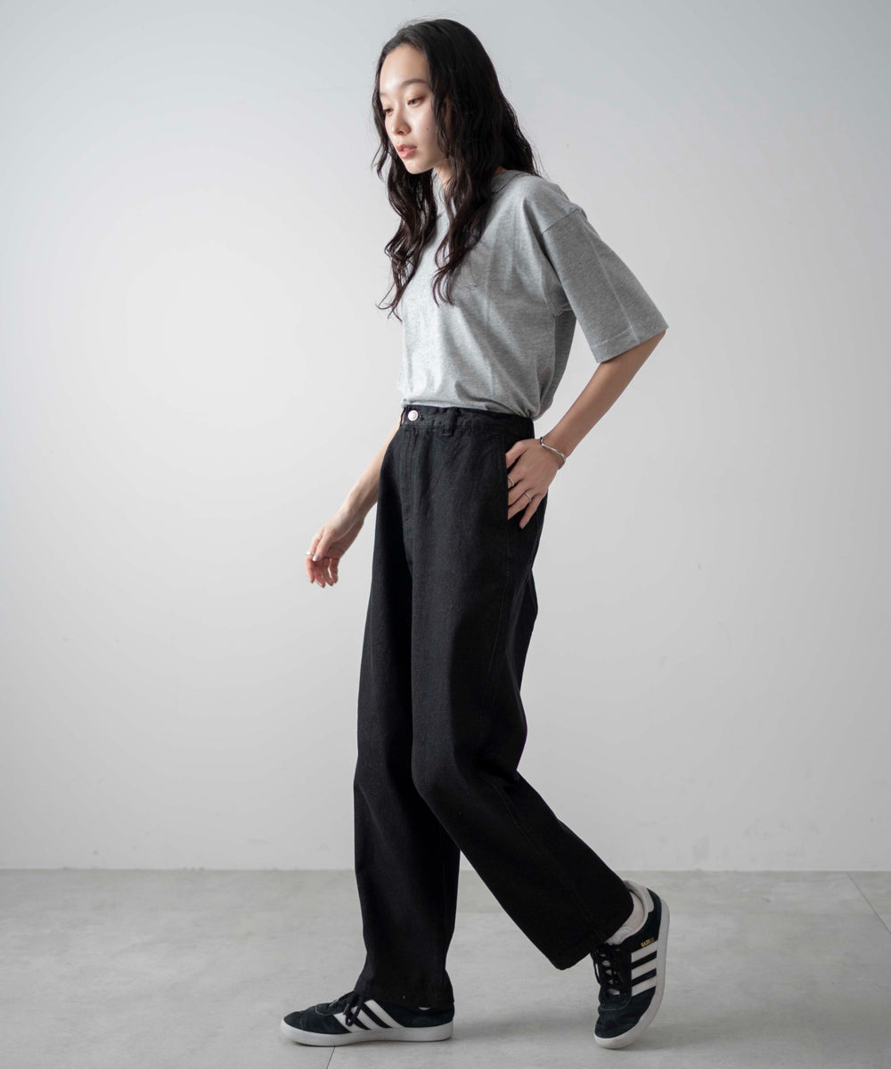 ブラック モデル：161cm S着用