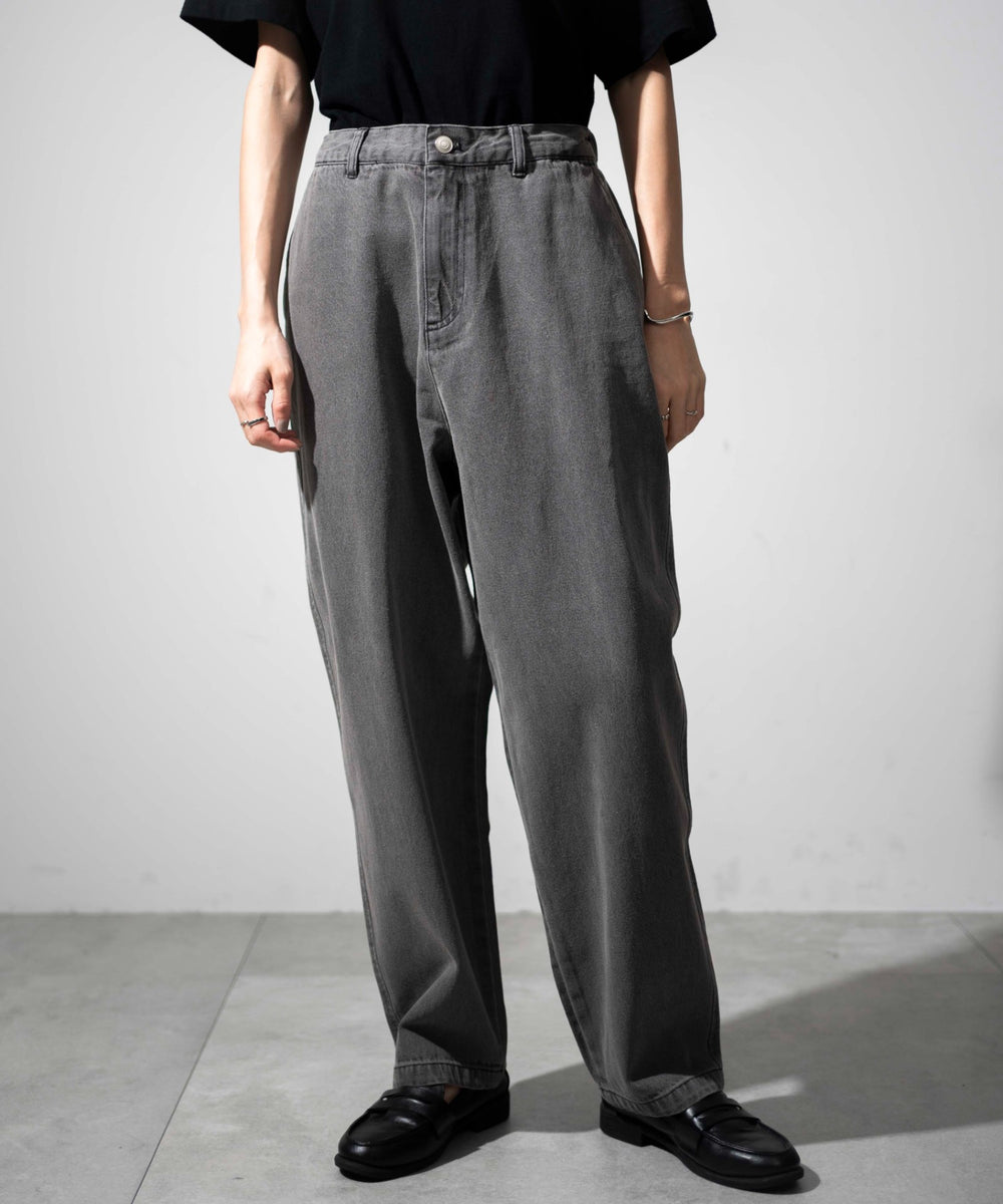 グレー モデル：161cm S着用