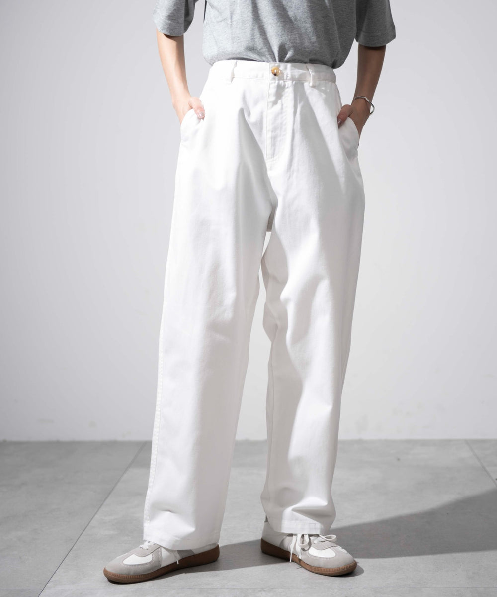 ホワイト モデル：161cm S着用