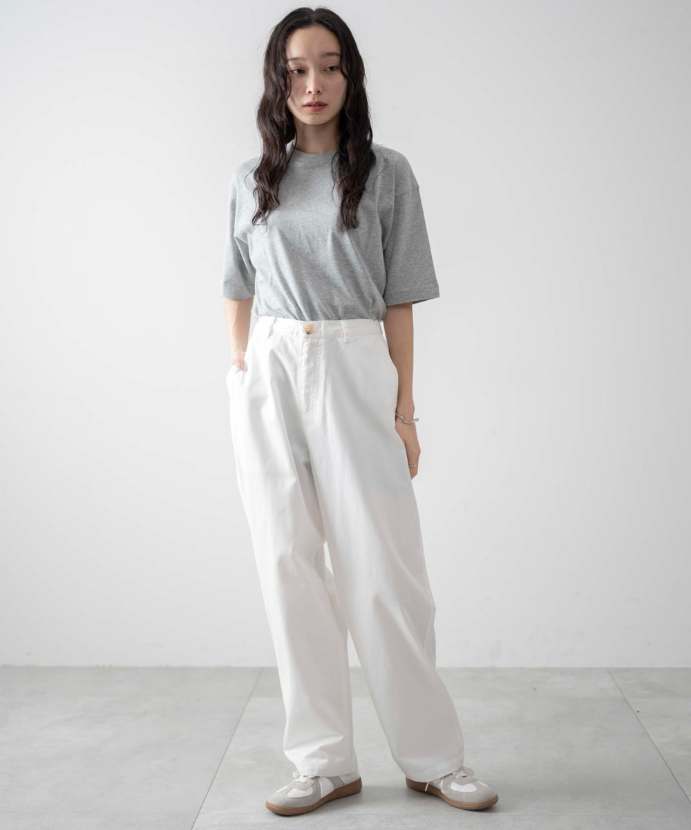 ホワイト モデル：161cm S着用