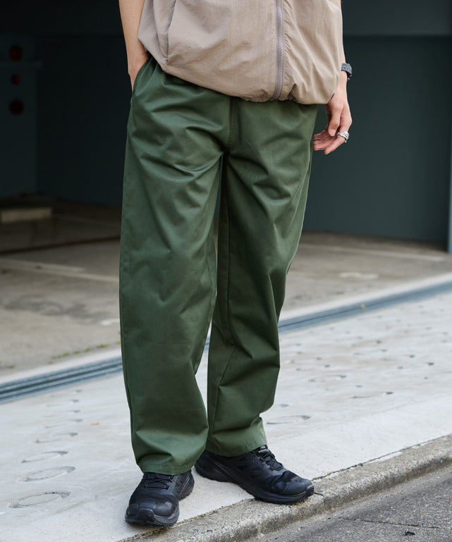 オリーブ モデル:178㎝ Lサイズ着用