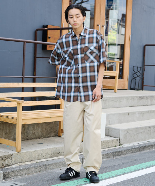 ベージュ モデル:178㎝ Lサイズ着用